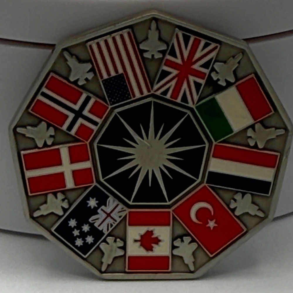 Lockheed Martin USAF F-35 Lightning II FIRST FLIGHT Challenge Coin Multi Flag - Picture 5 of 9